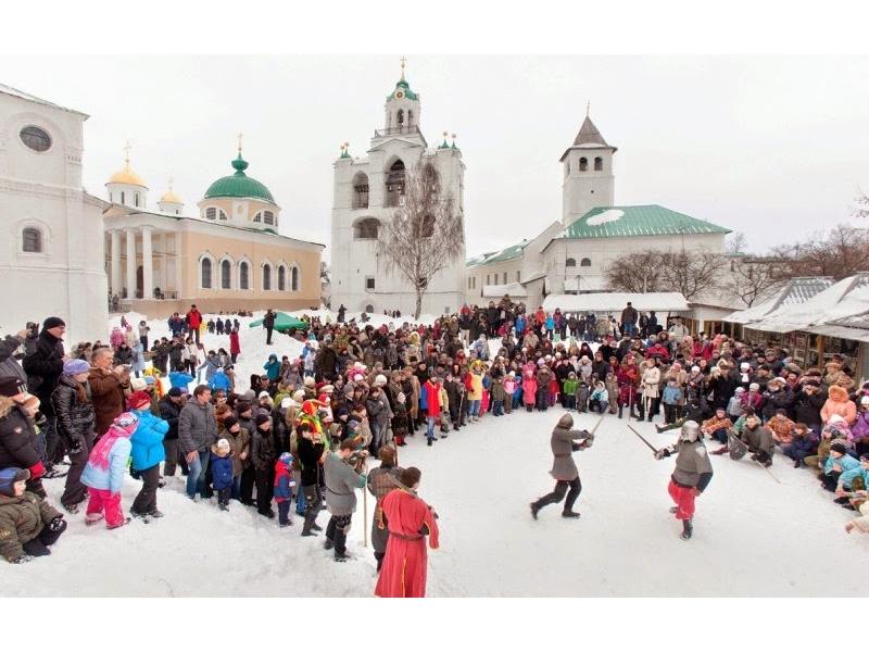 Население ярославля. Ростовский Кремль Масленица. Масленица в Ярославле. Масленичные гуляния в Ростове Великом. Масленица в Кремле Ярославль.