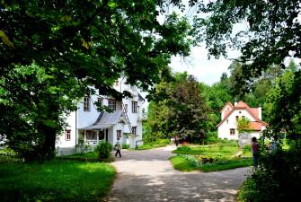Поленово – Бёхово. "Белый дом над Окой"