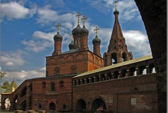 Изразцовая Москва. Крутицкое подворье (авторская пешеходная экскурсия Валерия Страхова)*