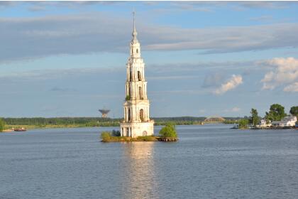 Калязин. "Рыбный день на Волге"