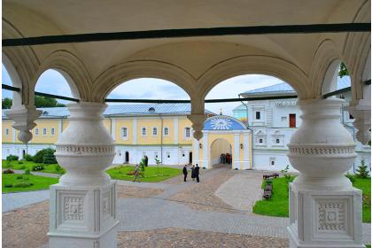 Путешествие по Волжским городам + дегустация царской рыбки, сыров и сладостей (3 дня, автобусный тур)
