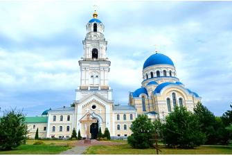 Калужское ожерелье (Каменское – Спас Загорье – Тихонова пустынь – Воротынский монастырь, авторская экскурсия Валерия Страхова)*