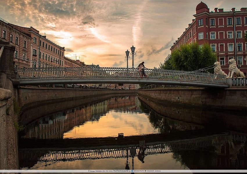 Спб профессиональное. Белые ночи в Питере. Петербург город белых ночей. Улицы Питера белые ночи. Улочки Петербурга белые ночи.