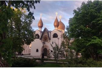От Полянки в Марфо-Мариинскую обитель  (авторская пешеходная экскурсия Валерия Страхова)