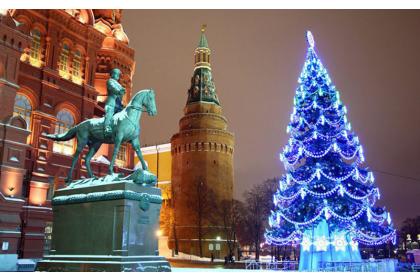В Столицу! В Свет! В Москву! На праздник! (экскурсия по вечерней Москве в компании Деда Мороза с шампанским и посещением выставки ледяных скульптур)