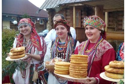 По следам эрзи и мокши (Саранск - Арзамас - Болдино - мокшанская деревня Старая Теризморга с интерактивной программой и национальным обедом из печи - Темников - Мордовский заповедник, 3 дня + ж/д)