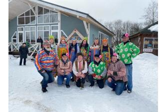 Зимняя сказка Твери: в гости к Йоулупукки и северным оленям (Тверь –веселая ферма "Ивановка"  – Сафари экскурсия в заповедник к оленям, 3 дня, автобусный+Ласточка)