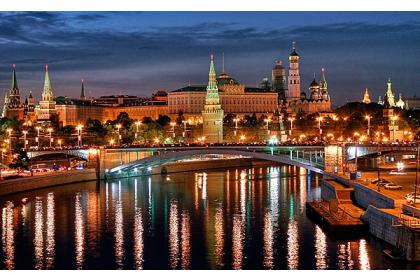 Волшебный вечер на Москве-реке (3-х часовая вечерняя речная прогулка на теплоходе, с великолепным ужином под живую музыку)