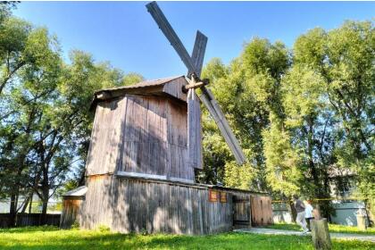 Жемчужины на Волге (этнографический парк Ибреси - Мокринский мост - Замок Шереметева с мини-круизом по Волге – Мариинский Посад с театрализованной встречей Екатерины Великой и чаепитием  – Чебоксары с дегустацией чувашского пива и национальным фольклором, 3 дня + ж/д)